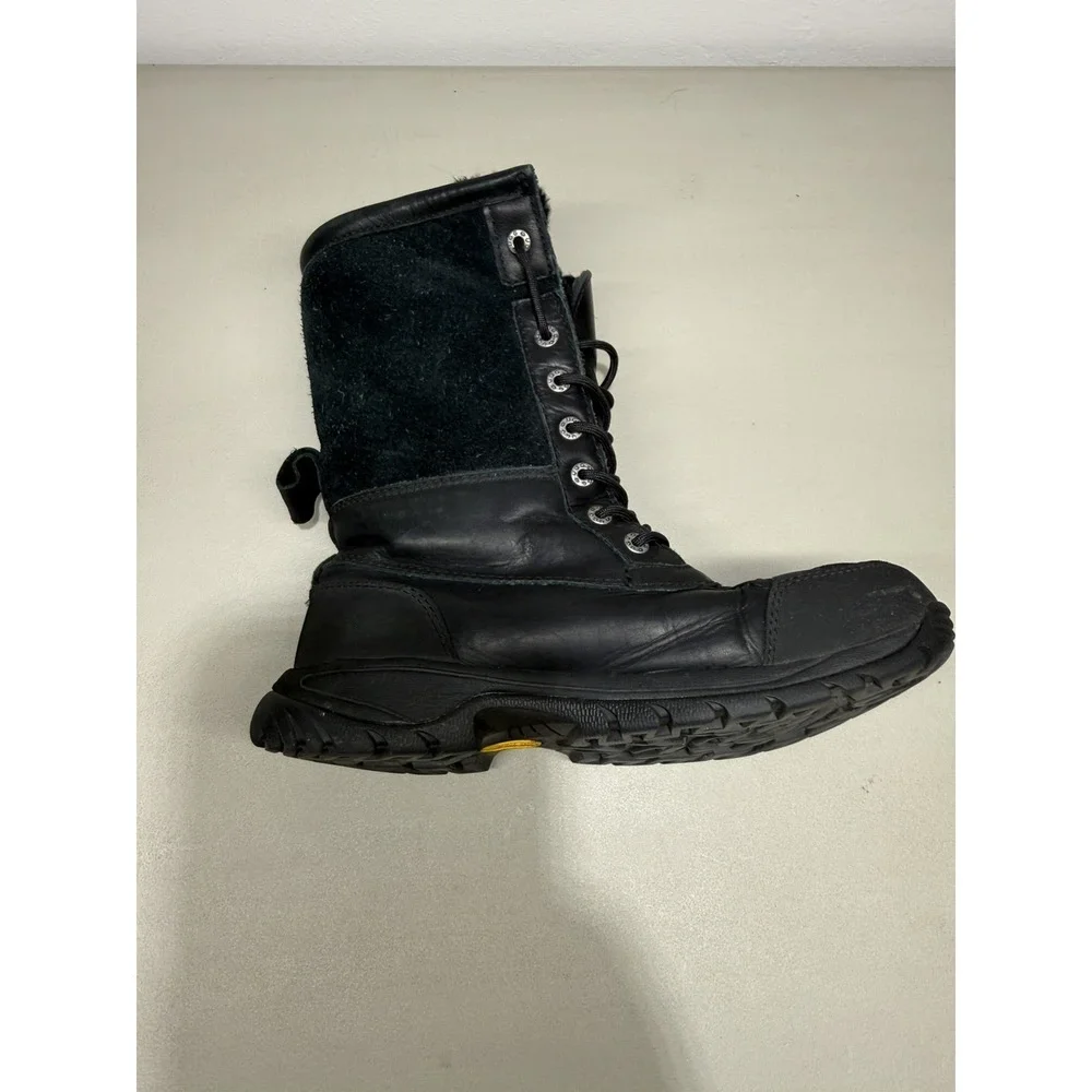 UGG Butte WP Leather Boots Vibram Soles In Black Mens Sz 7 Womens Sz 8.5